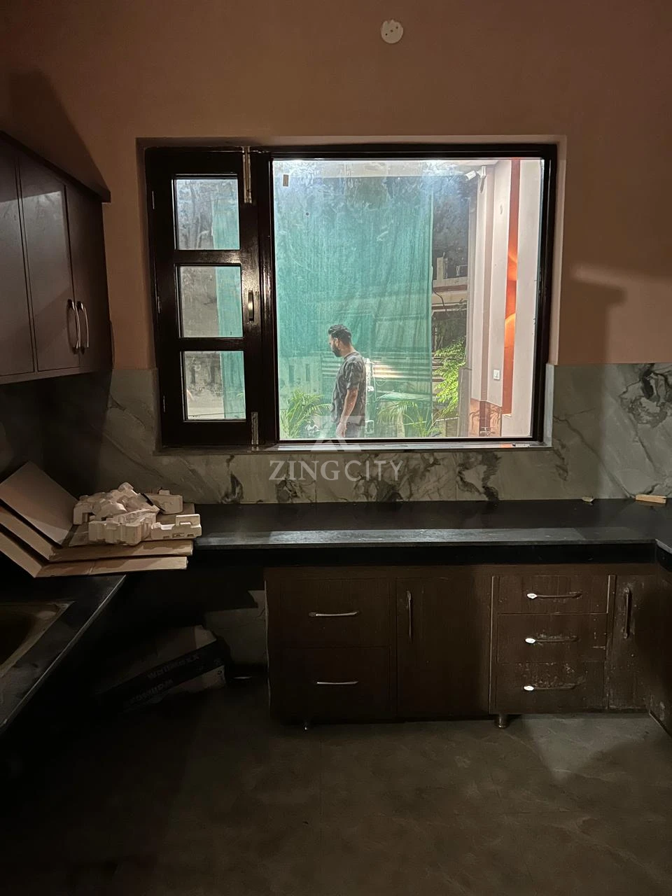 property for rent in vivek vihar maqsoda nandanpur road prime location